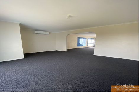 Property photo of 12 Thomas Royal Gardens Queanbeyan East NSW 2620