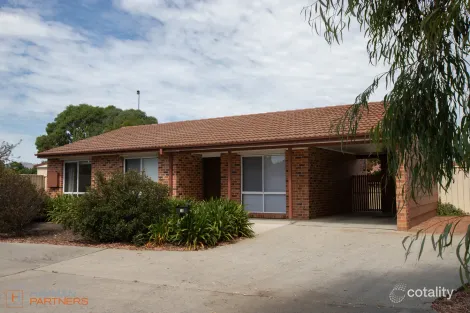 30/36 Cromwell Cct, Isabella Plains, ACT 2905