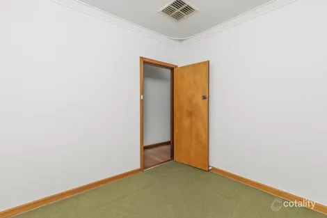 Property photo of 10 First Avenue Rossmoyne WA 6148
