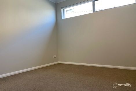 Property photo of 21A Lupin Way Coogee WA 6166