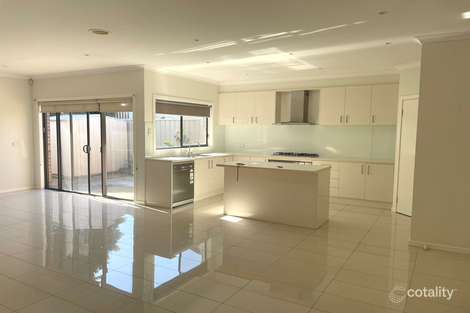 Property photo of 3/72 Cyclamen Avenue Altona North VIC 3025