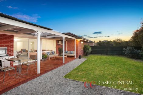 Property photo of 10 Ormiston Place Narre Warren South VIC 3805