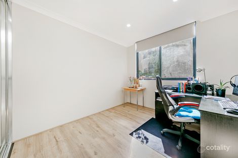 Property photo of 9/31 Third Avenue Blacktown NSW 2148