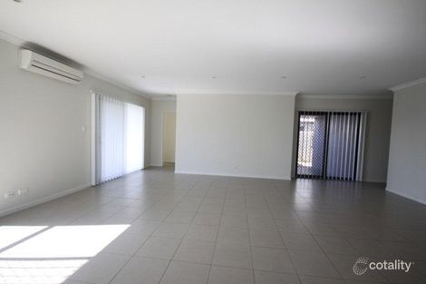 Property photo of 2/29 Lynbrook Avenue Ormeau QLD 4208