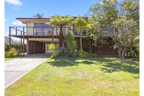 Property photo of 18 Island Place Urunga NSW 2455