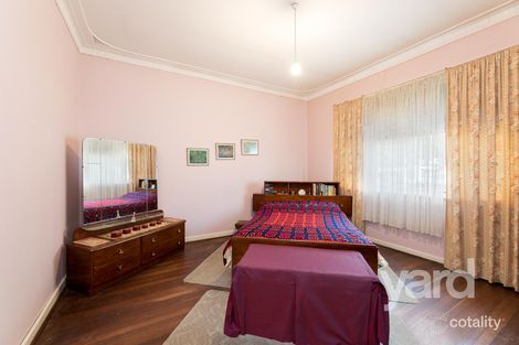 Property photo of 51 Kitchener Road Melville WA 6156