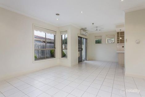 Property photo of 10 Manor Place Melton VIC 3337