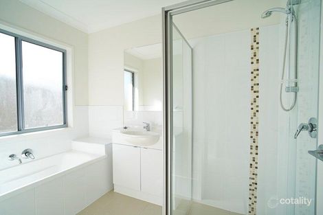 Property photo of 44 Pioneer Crescent Bellbowrie QLD 4070