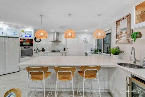 Property photo of 8 Ballandean Close Forest Lake QLD 4078