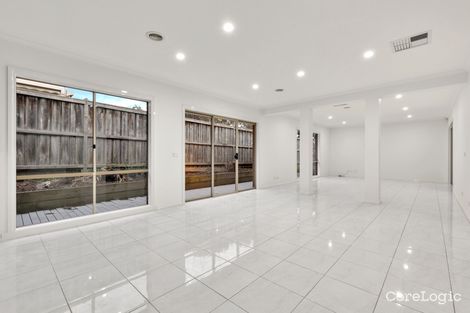 Property photo of 14 Yellowbox Crescent Lyndhurst VIC 3975