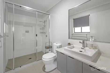 Property photo of 4 Somerset Drive Andergrove QLD 4740