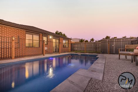 Property photo of 14 Diamond Drive Koo Wee Rup VIC 3981