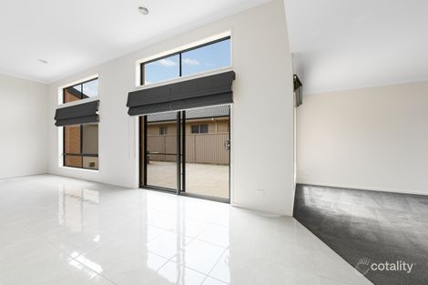 Property photo of 12 Carbine Drive Alfredton VIC 3350