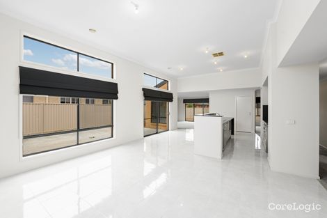 Property photo of 12 Carbine Drive Alfredton VIC 3350