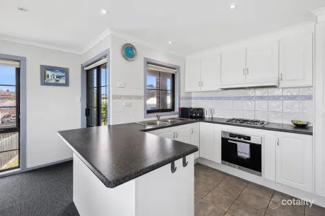 Property photo of 2 New Street Torquay VIC 3228
