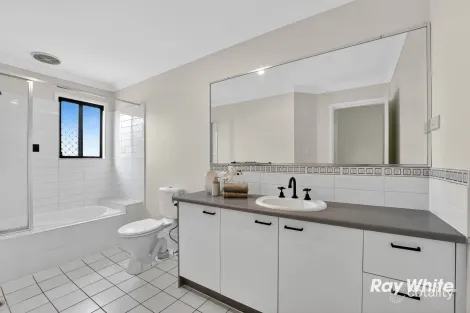 Property photo of 42/1 Daintree Drive Parkinson QLD 4115