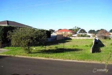 33 Seaview Ave, St Leonards, VIC 3223