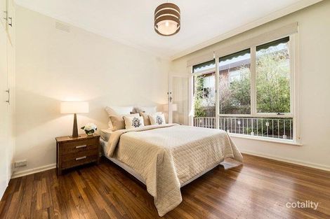 Property photo of 1/37 Narong Road Caulfield North VIC 3161