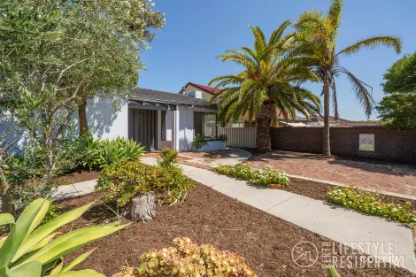 Property photo of 9 Valkyrie Place Two Rocks WA 6037