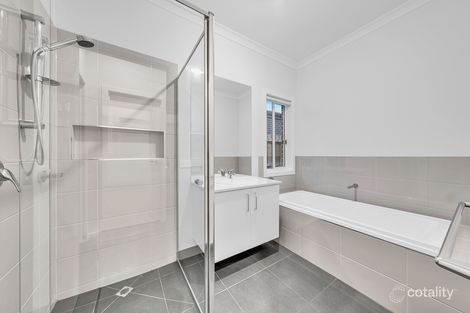 Property photo of 7 Respect Avenue Clyde North VIC 3978