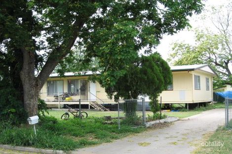 10 Carbeen Pl, Emerald, QLD 4720
