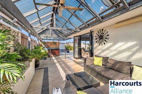 Property photo of 18 Mutiny Terrace Quinns Rocks WA 6030