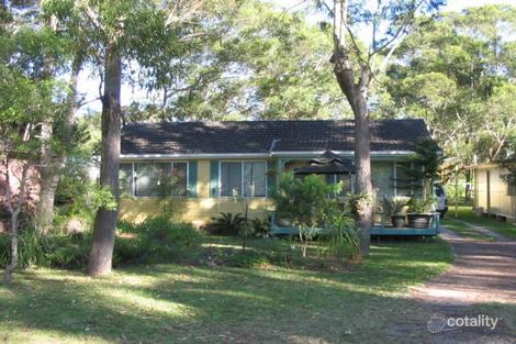 35 Curlew Ave, Hawks Nest, NSW 2324