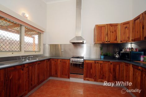 Property photo of 95 James Cook Drive Endeavour Hills VIC 3802