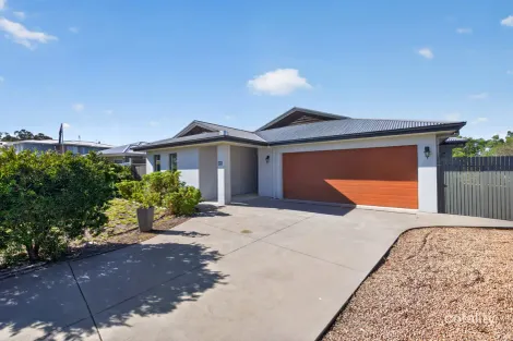 23 Plateau Ave, Metung, VIC 3904