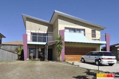 17 Davies St, Pacific Pines, QLD 4211
