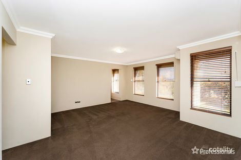 Property photo of 7 Zinnia Lane Halls Head WA 6210