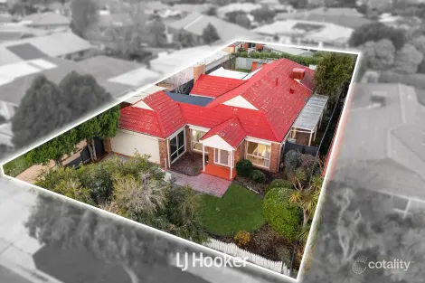 Property photo of 8 Kellett Street Cranbourne North VIC 3977