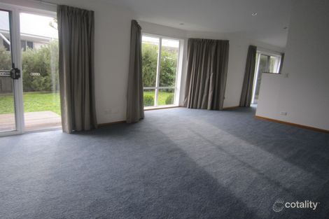 3/2a Manor Gdns, Kingston, TAS 7050