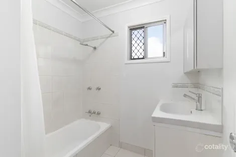 Property photo of 33 Locke Street Kawana QLD 4701
