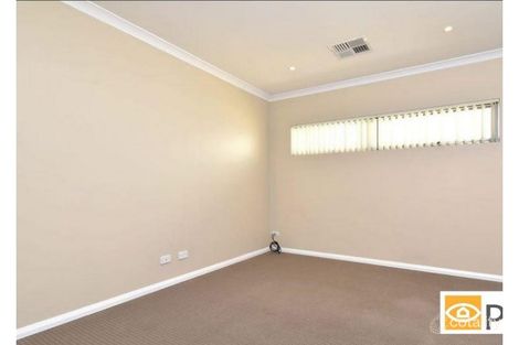 Property photo of 5 Fogliani Loop Sinagra WA 6065