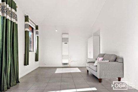 Property photo of 6 Hawthorn Lane Craigieburn VIC 3064