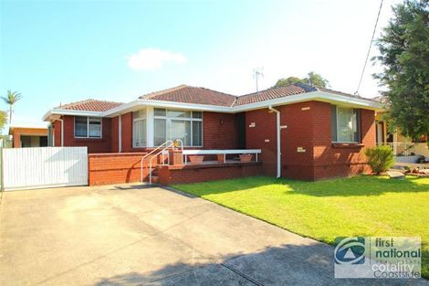 81 Wentworth St, Oak Flats, NSW 2529