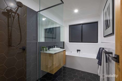 Property photo of 36 Newlands Crescent Kelso NSW 2795