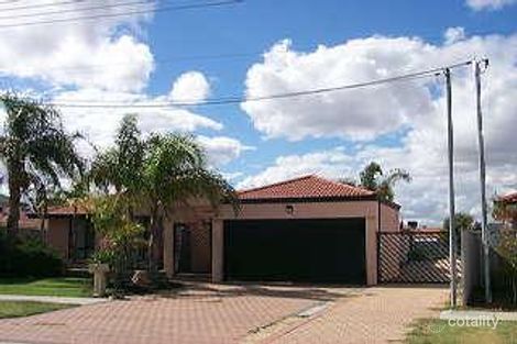 1/104 Centre St, Queens Park, WA 6107