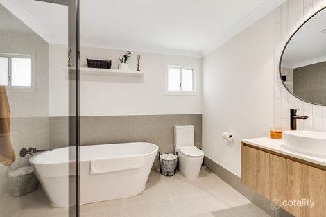 Property photo of 5 McIntyre Street Centenary Heights QLD 4350