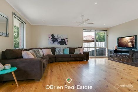 Property photo of 7 Ellesmere Court Frankston VIC 3199