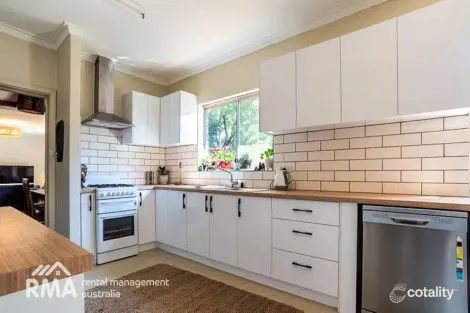 Property photo of 7 Avonia Road Kalamunda WA 6076