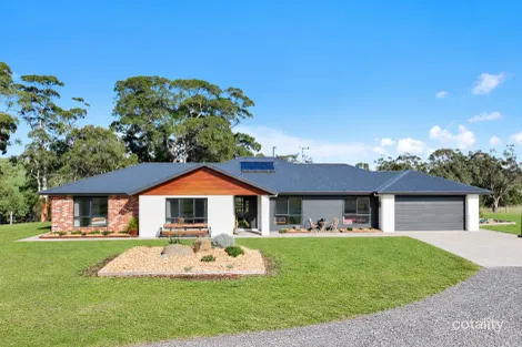 52 Hall Rd, Buffalo, VIC 3958