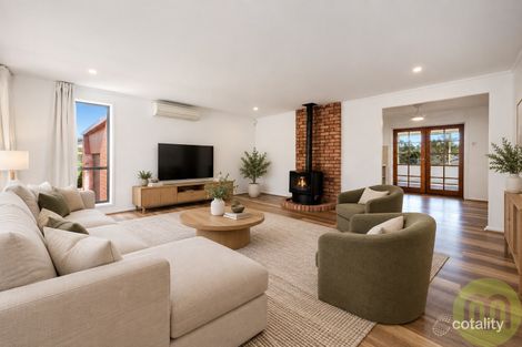 4 Cazaly Cl, Holt, ACT 2615