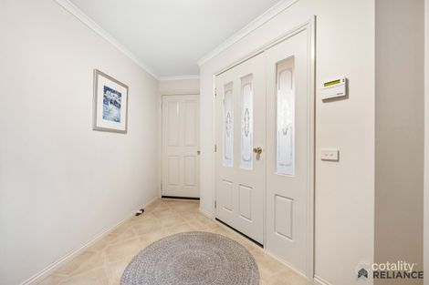 Property photo of 18 Frances Browne Way Tarneit VIC 3029
