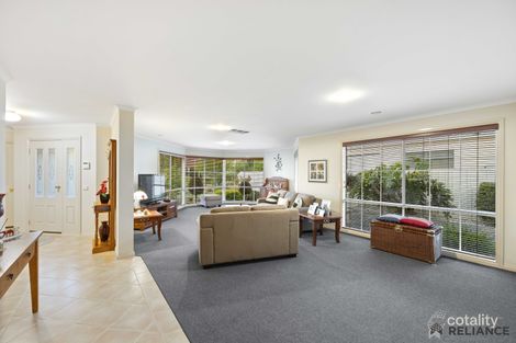 Property photo of 18 Frances Browne Way Tarneit VIC 3029