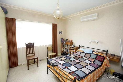 Property photo of 17 Warland Road Hampton East VIC 3188