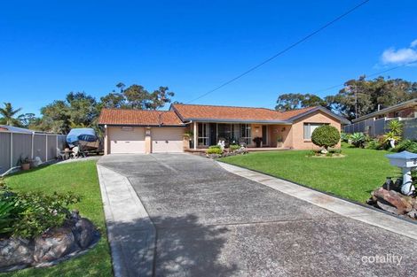 8 Japonica Cl, Lake Haven, NSW 2263