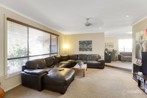 Property photo of 17 Chartwell Drive Benowa QLD 4217