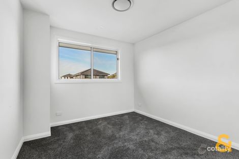 Property photo of 104 Ingall Loop Catherine Field NSW 2557